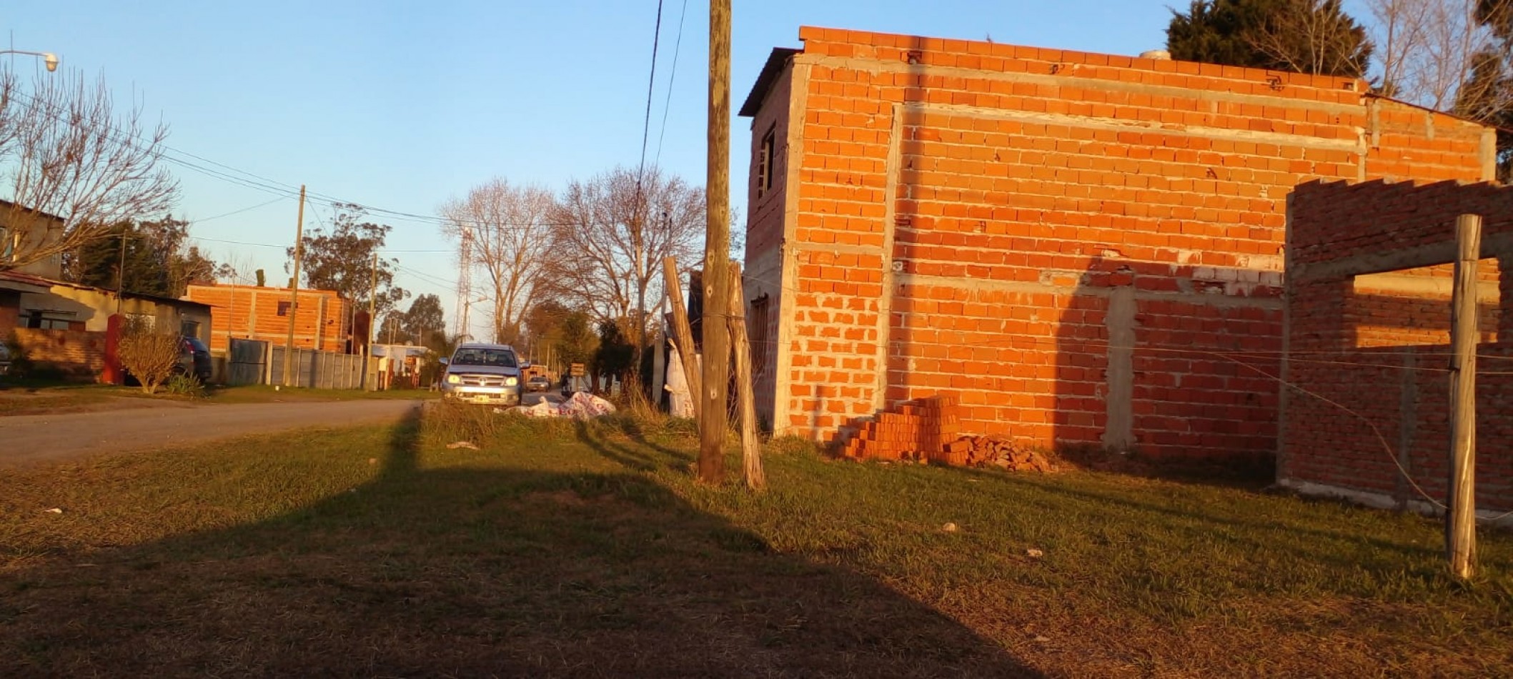 Lote con construccion a terminar en venta 