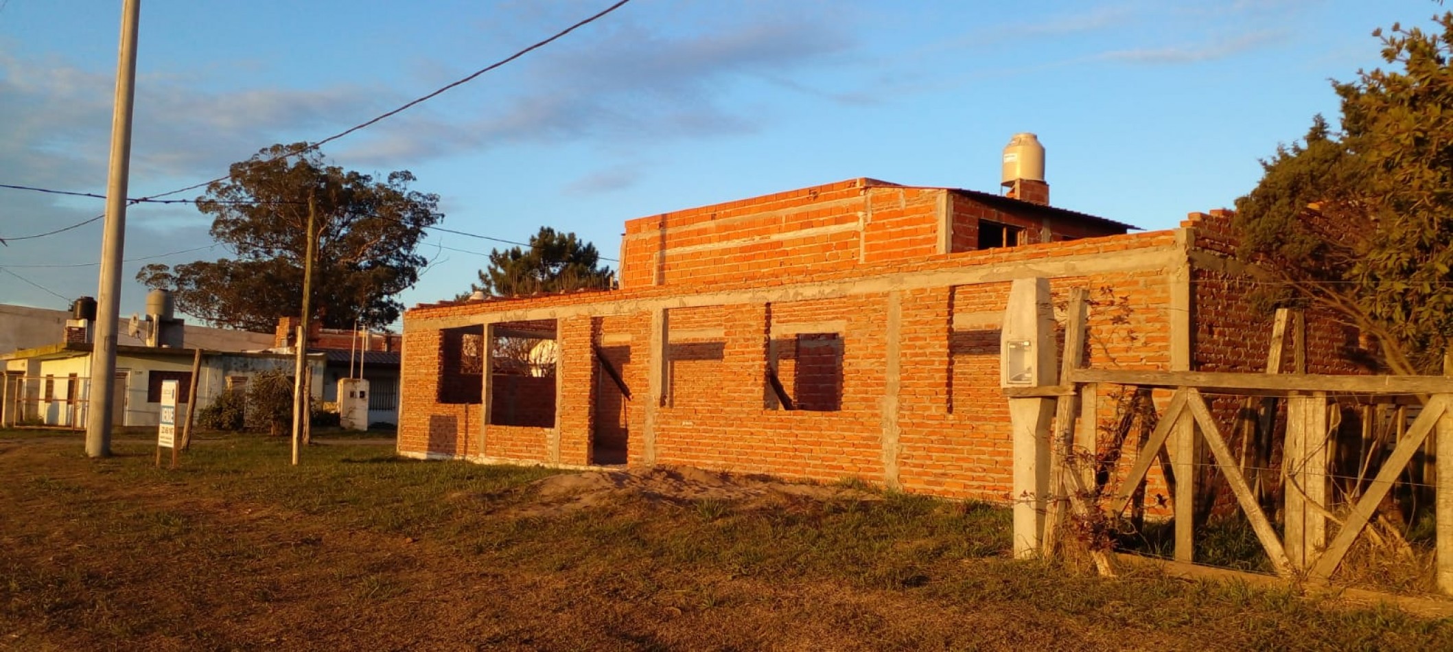 Lote con construccion a terminar en venta 