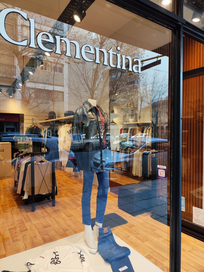 VENTA FONDO DE COMERCIO LOCAL DE INDUMENTARIA 