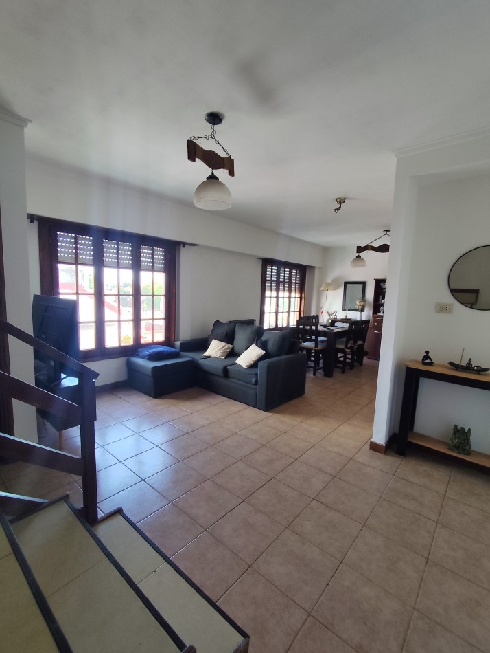 Hermoso Depto en duplex 3 amb. Muy luminoso. Barrio  Don Bosco 