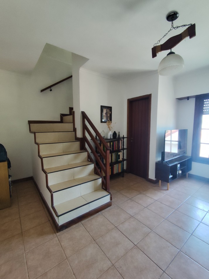 Hermoso Depto en duplex 3 amb. Muy luminoso. Barrio  Don Bosco 