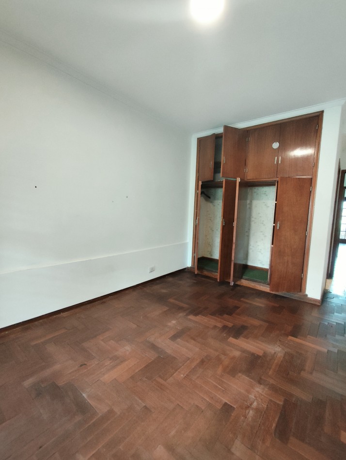 Chalet en alquiler en Barrio San Carlos 