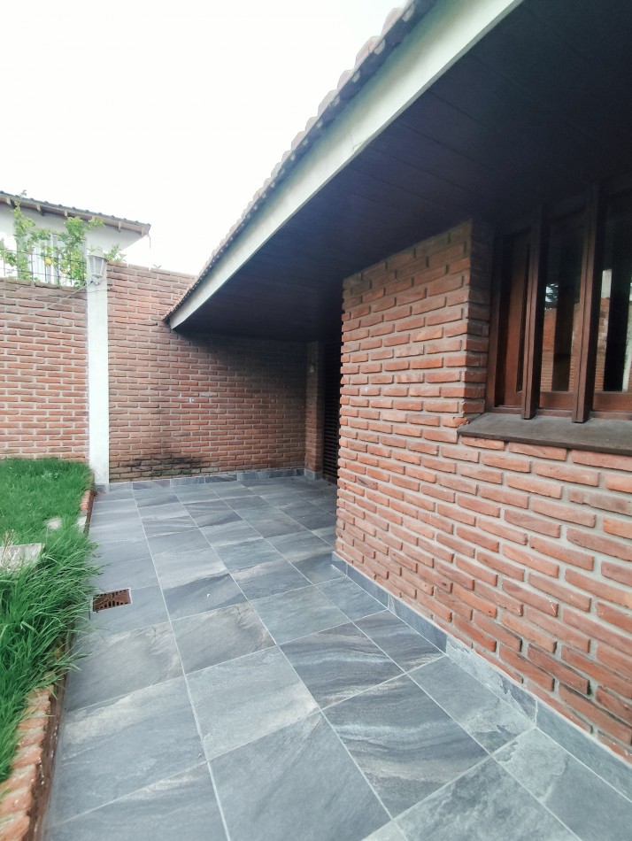 Chalet en alquiler en Barrio San Carlos 