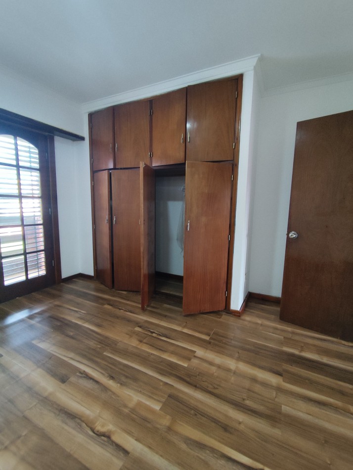 Chalet en alquiler en Barrio San Carlos 