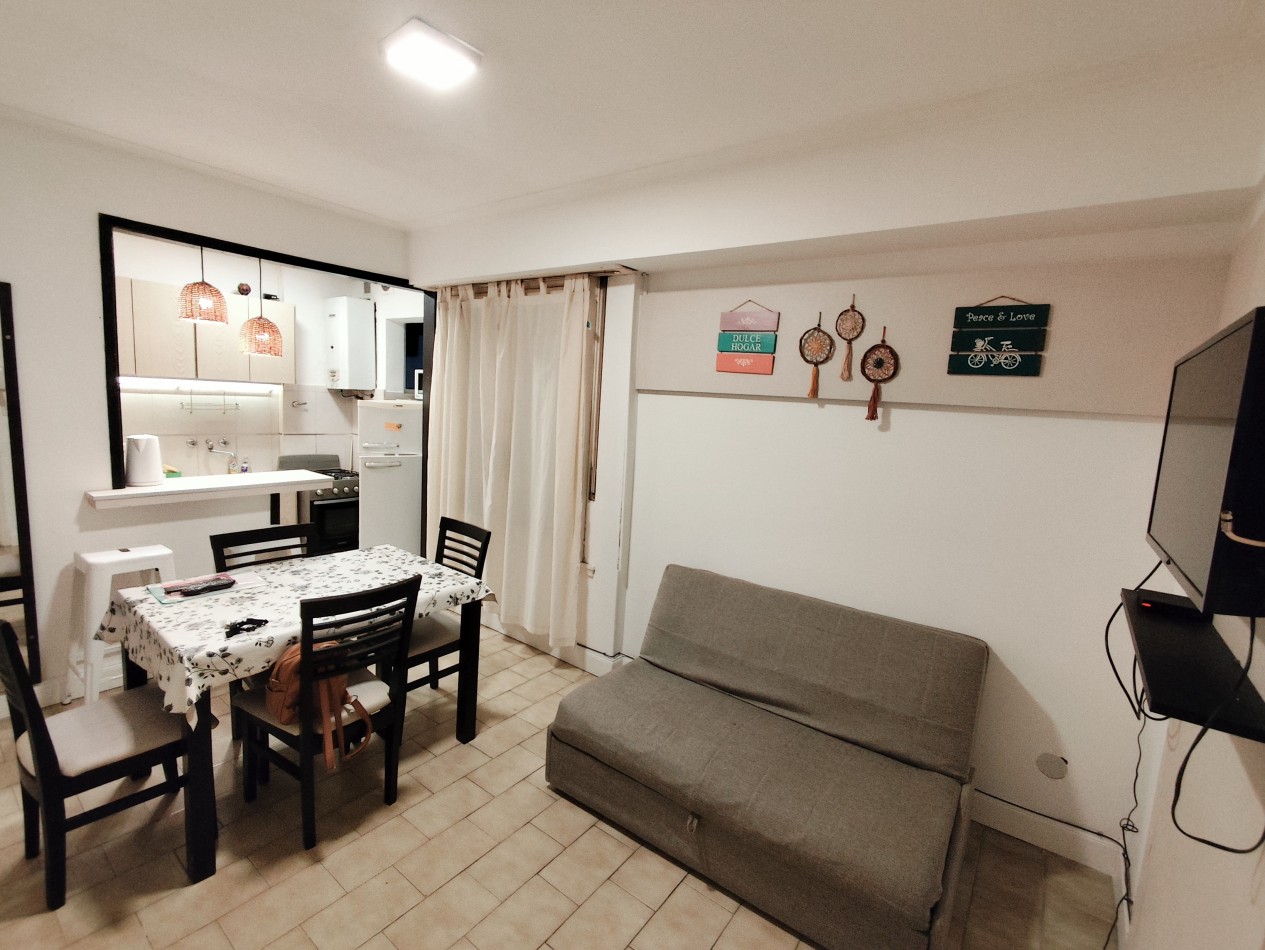 Alquiler 24 m depto dos amb. Con balcon zona Plaza Colon 