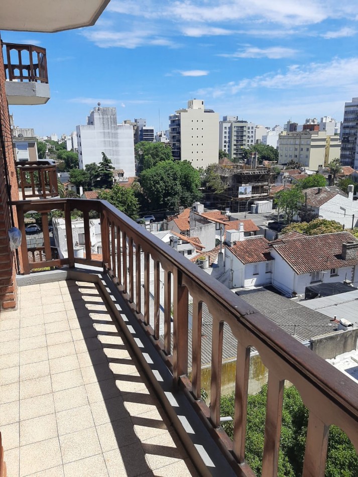 1 amb con balcon