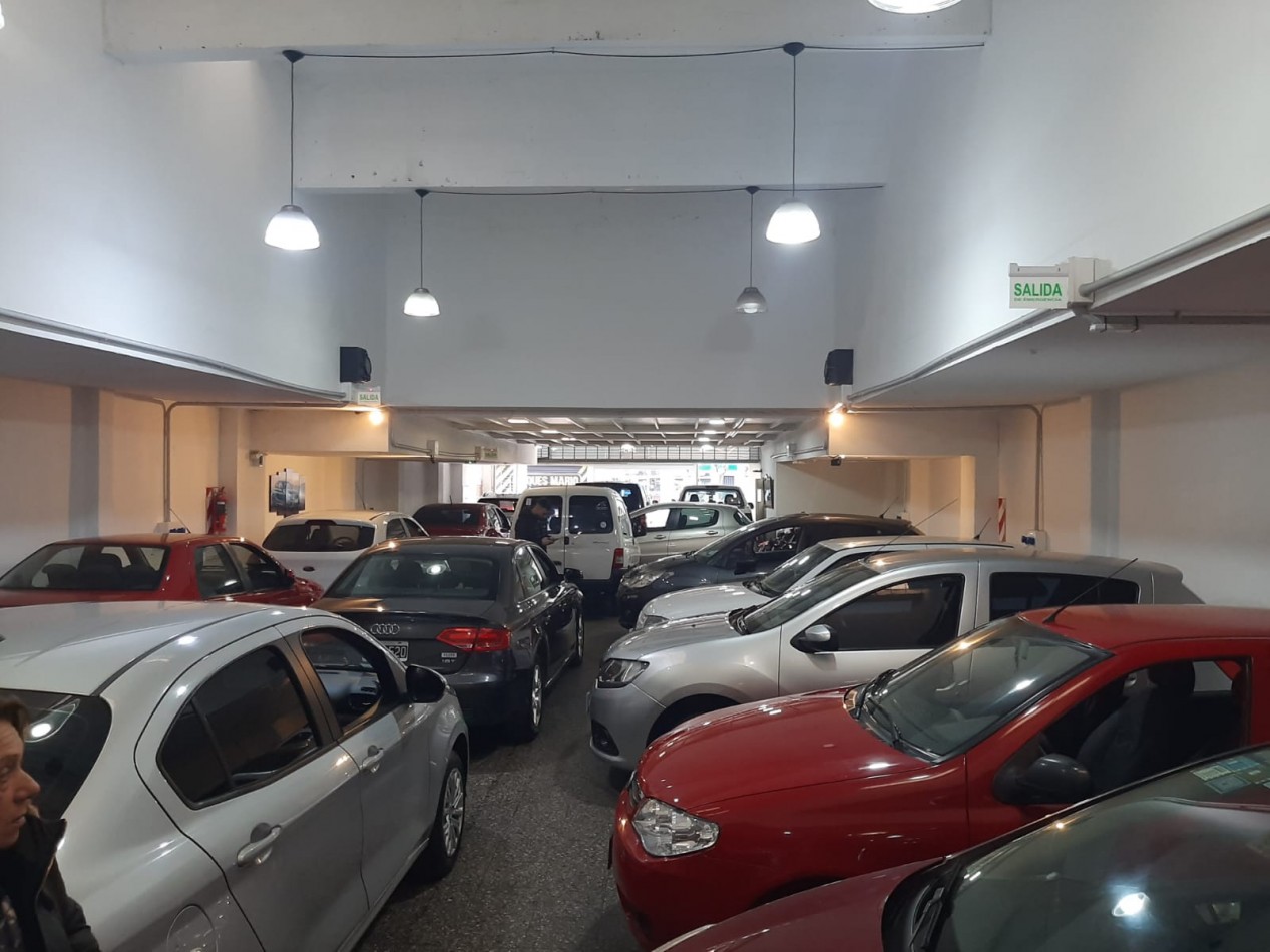 Alquiler importante local comercial