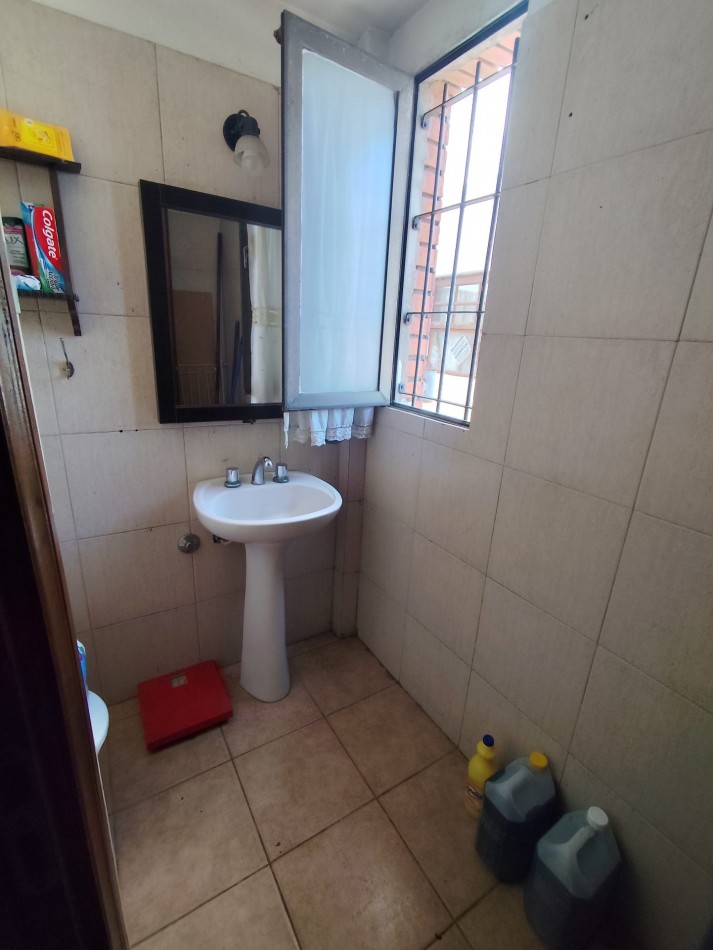 Depto 3 amb . Dos baños en duplex excelente estado. Barrio don Bosco 