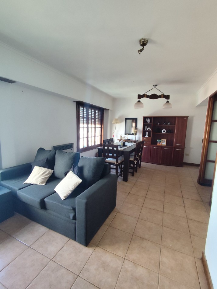 Depto 3 amb . Dos baños en duplex excelente estado. Barrio don Bosco 