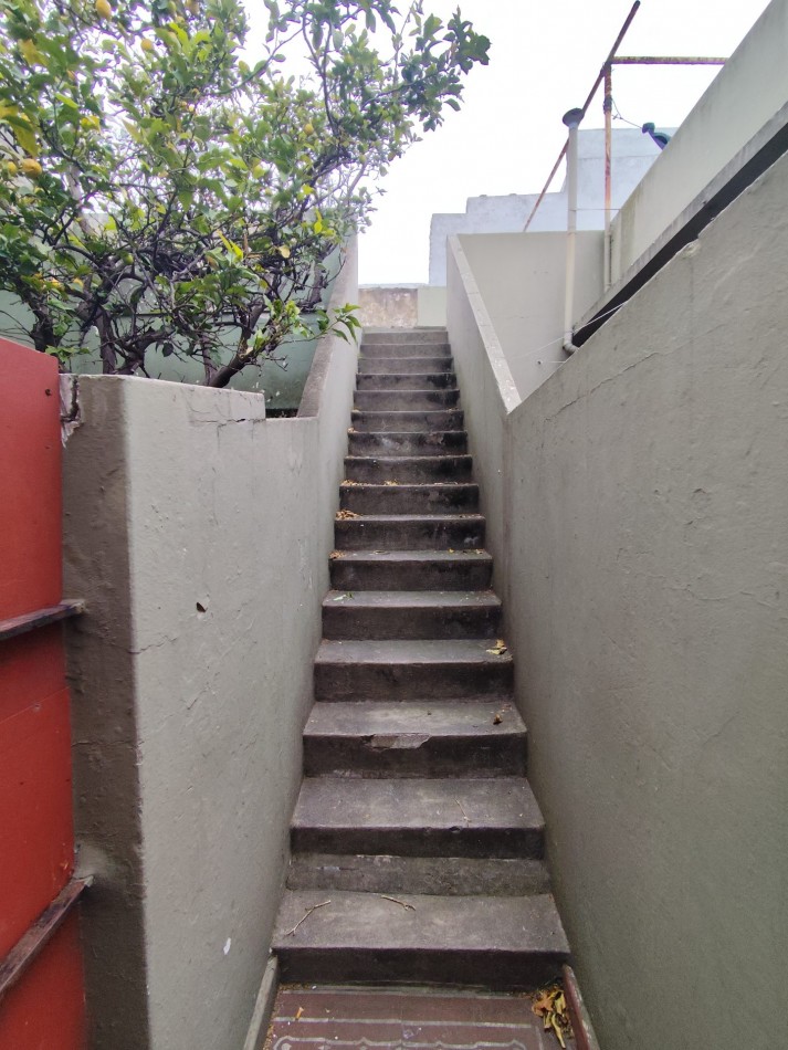 PH en venta Barrio Chauvin Avellaneda 2400