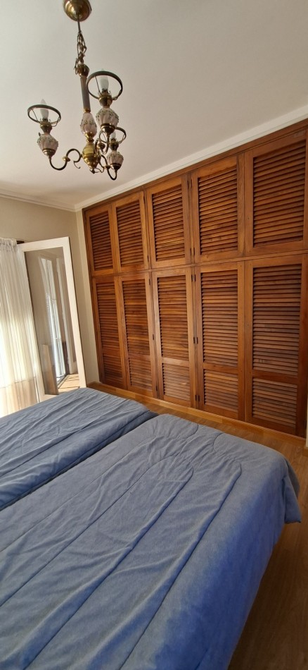 CHALET 4 AMBIENTES CON GARAGE ESTILO MARPLATENSES