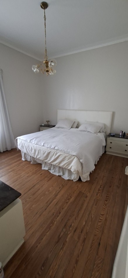 CHALET 4 AMBIENTES CON GARAGE ESTILO MARPLATENSES