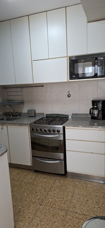 CHALET 4 AMBIENTES CON GARAGE ESTILO MARPLATENSES