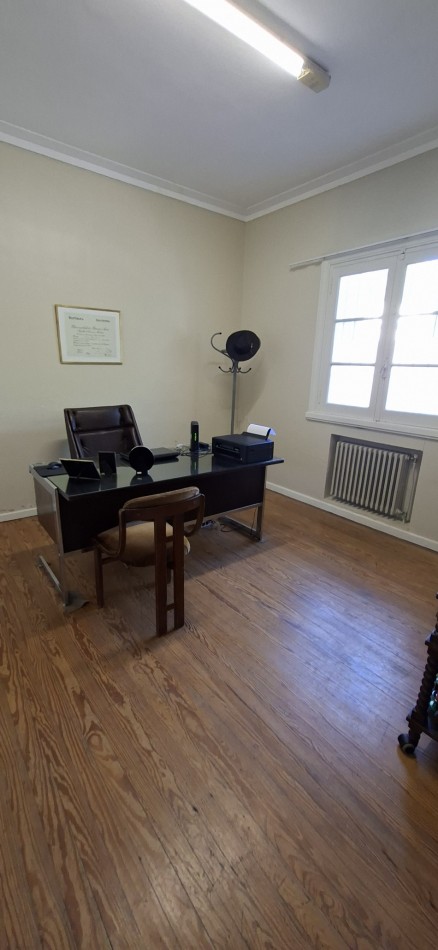 CHALET 4 AMBIENTES CON GARAGE ESTILO MARPLATENSES