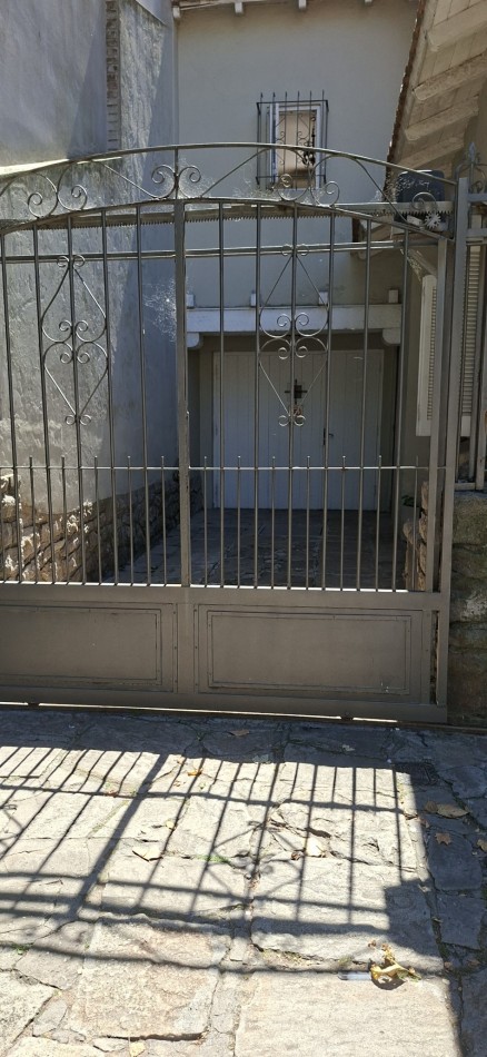 CHALET 4 AMBIENTES CON GARAGE ESTILO MARPLATENSES