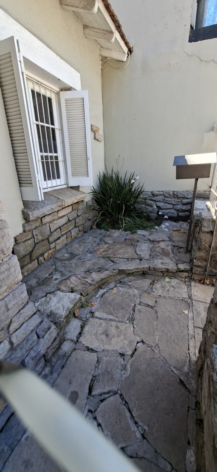 CHALET 4 AMBIENTES CON GARAGE ESTILO MARPLATENSES